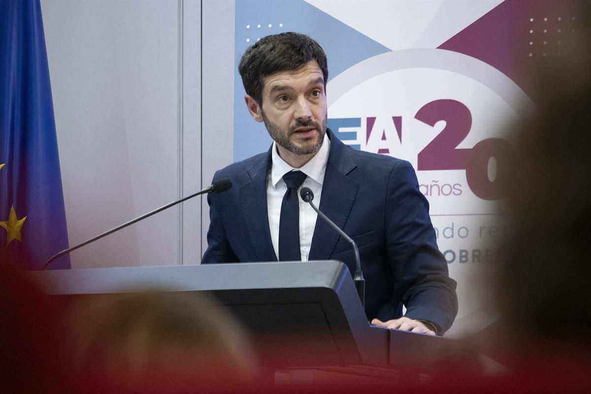 El ministro de Consumo, Pablo Bustinduy, durante un evento a nivel europeo