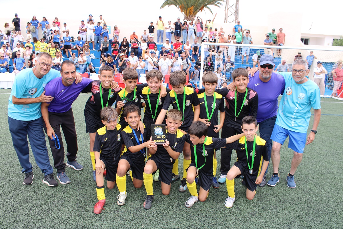  CD Tahíche y CD Maspalomas se coronan en la Tinajo Cup 