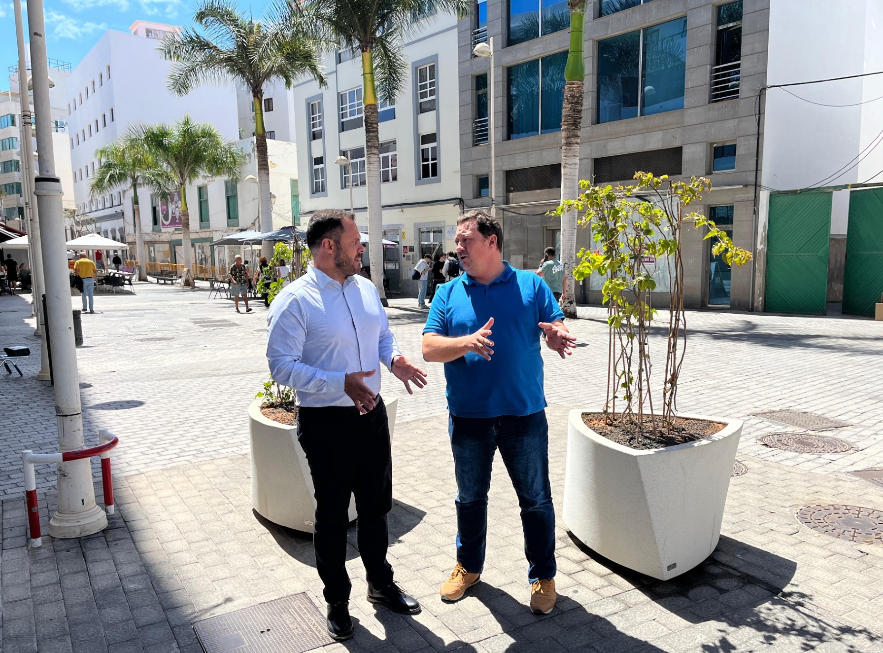 Yonathan de León y Óscar López en La Plazuela, que acogerá este sábado el cierre de la primera edición de Barrios de Parranda