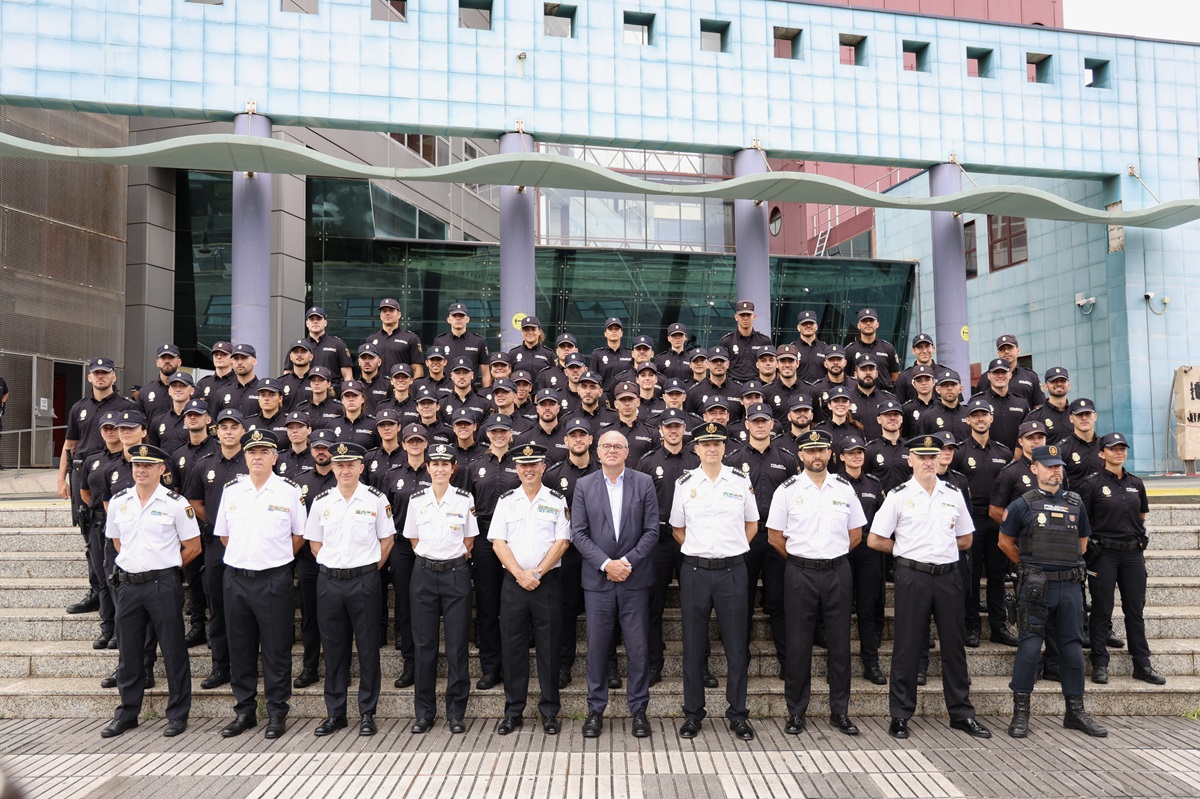 Acto de presentación de los agentes de Policía Nacional que harán prácticas en Canarias