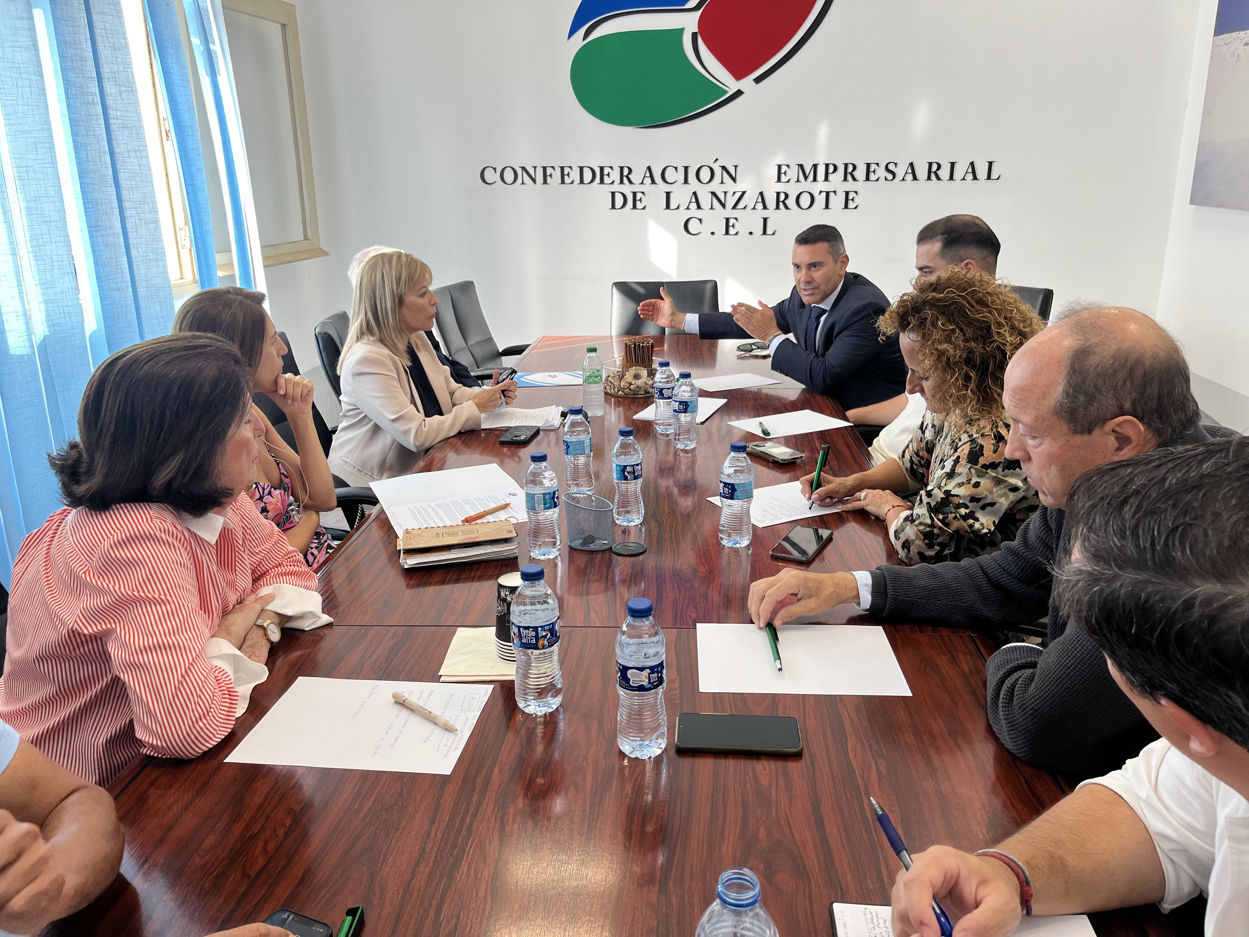 Reunión de la Confederación Empresarial de Lanzarote y el Cabildo