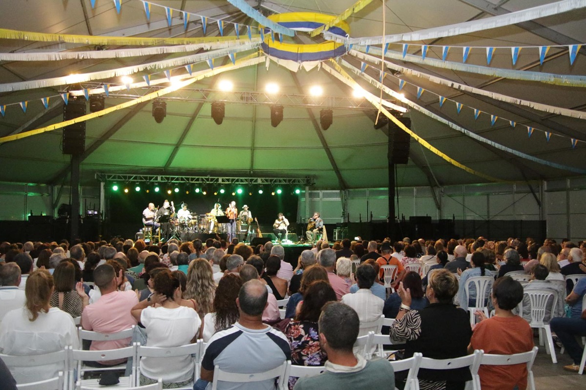 Mestisay conquista Teguise con su concierto por las fiestas del Carmen (Foto: Norberto de León)