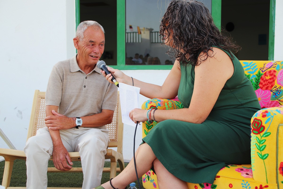 Playa Blanca homenajea al vecino Aquilino Martín en sus fiestas del Carmen