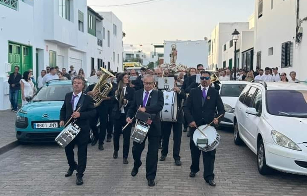 El PP critica la organización del gobierno de Óscar Noda con las fiestas de Playa Blanca 