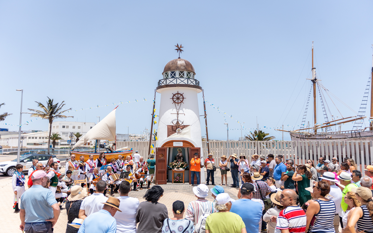 Homenaje Cruz del Mar