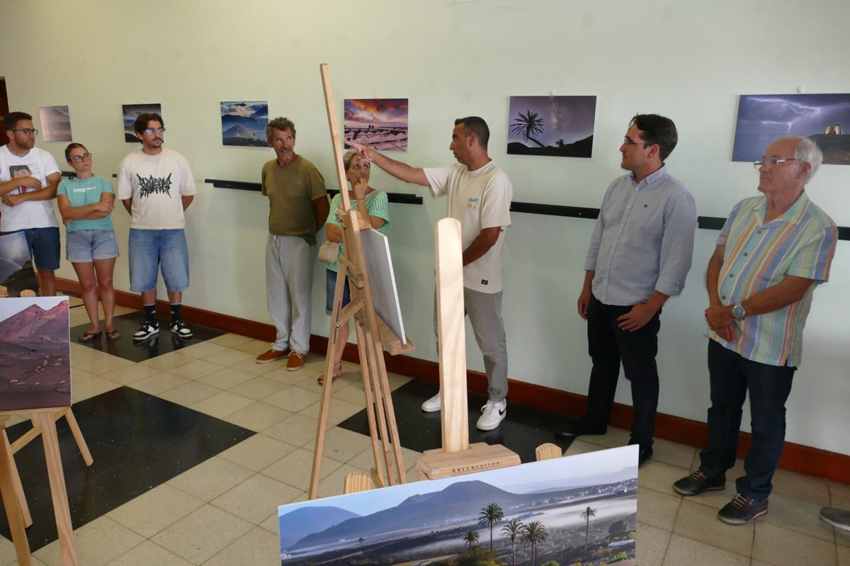 La exposición 'Lanzarote la Esencia Plasmada'