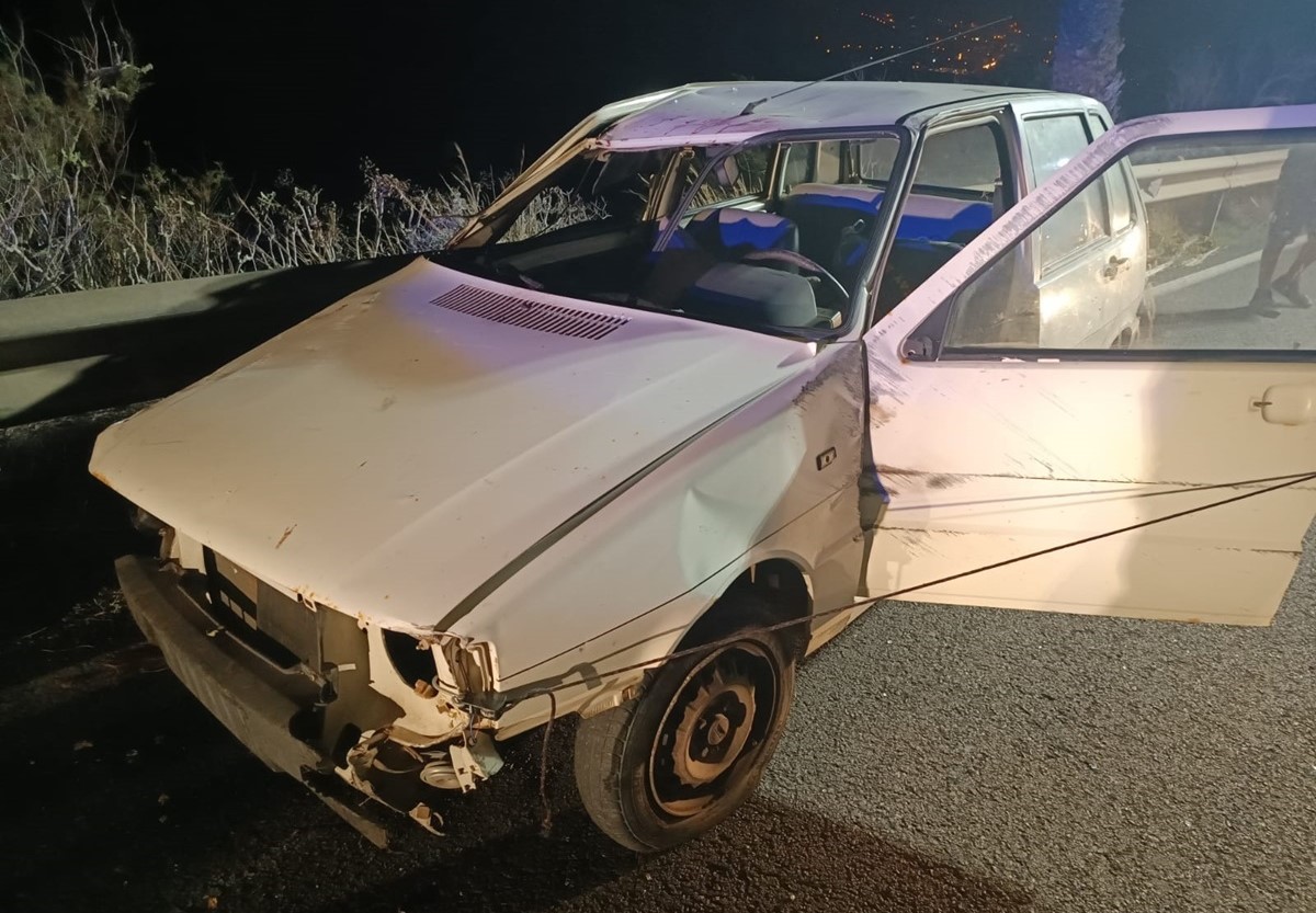 El coche del accidente en Teguise