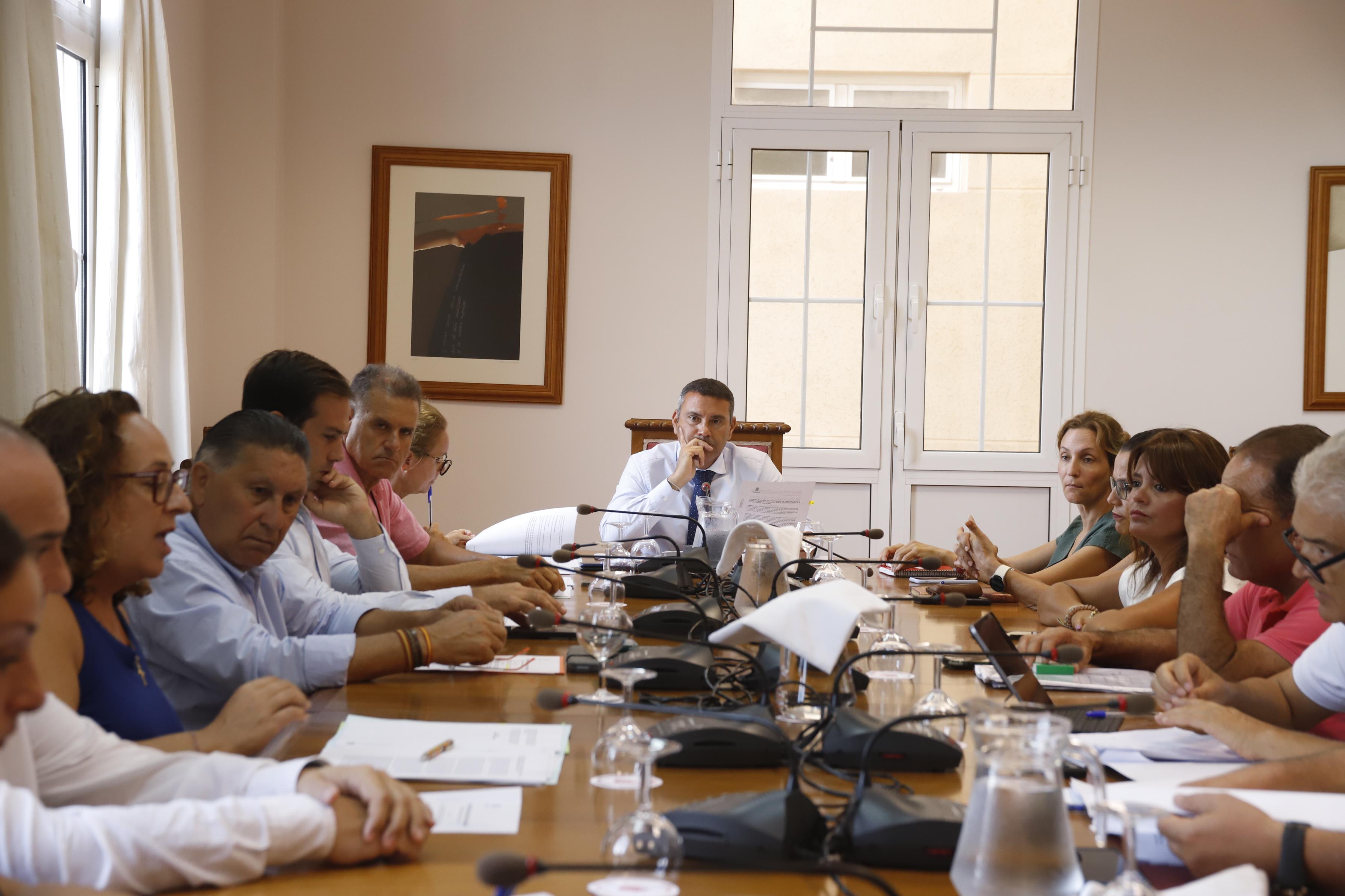 Asamblea extraordinaria del Consorcio del Agua. Foto: Cabildo de Lanzarote.