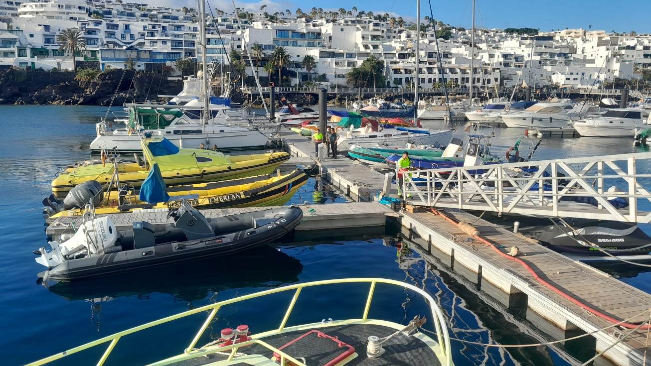 Fallece un hombre en un accidente en el mar en Puerto del Carmen