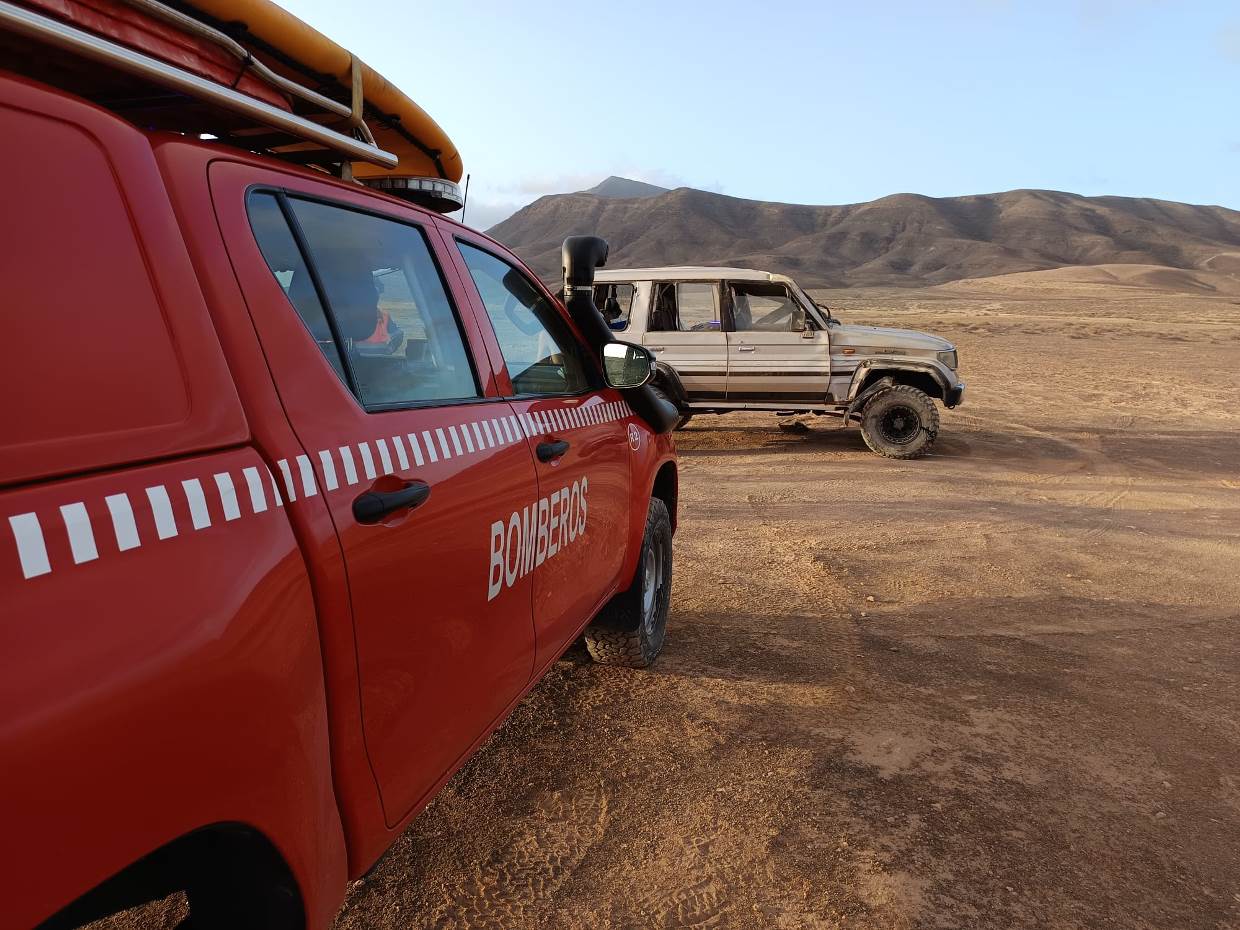 Vehículo accidentado en Playa Blanca