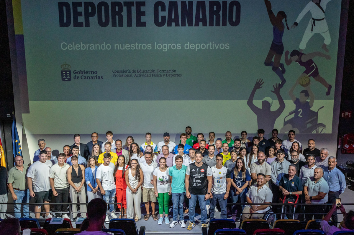 Acto reconocimiento deportistas canarios