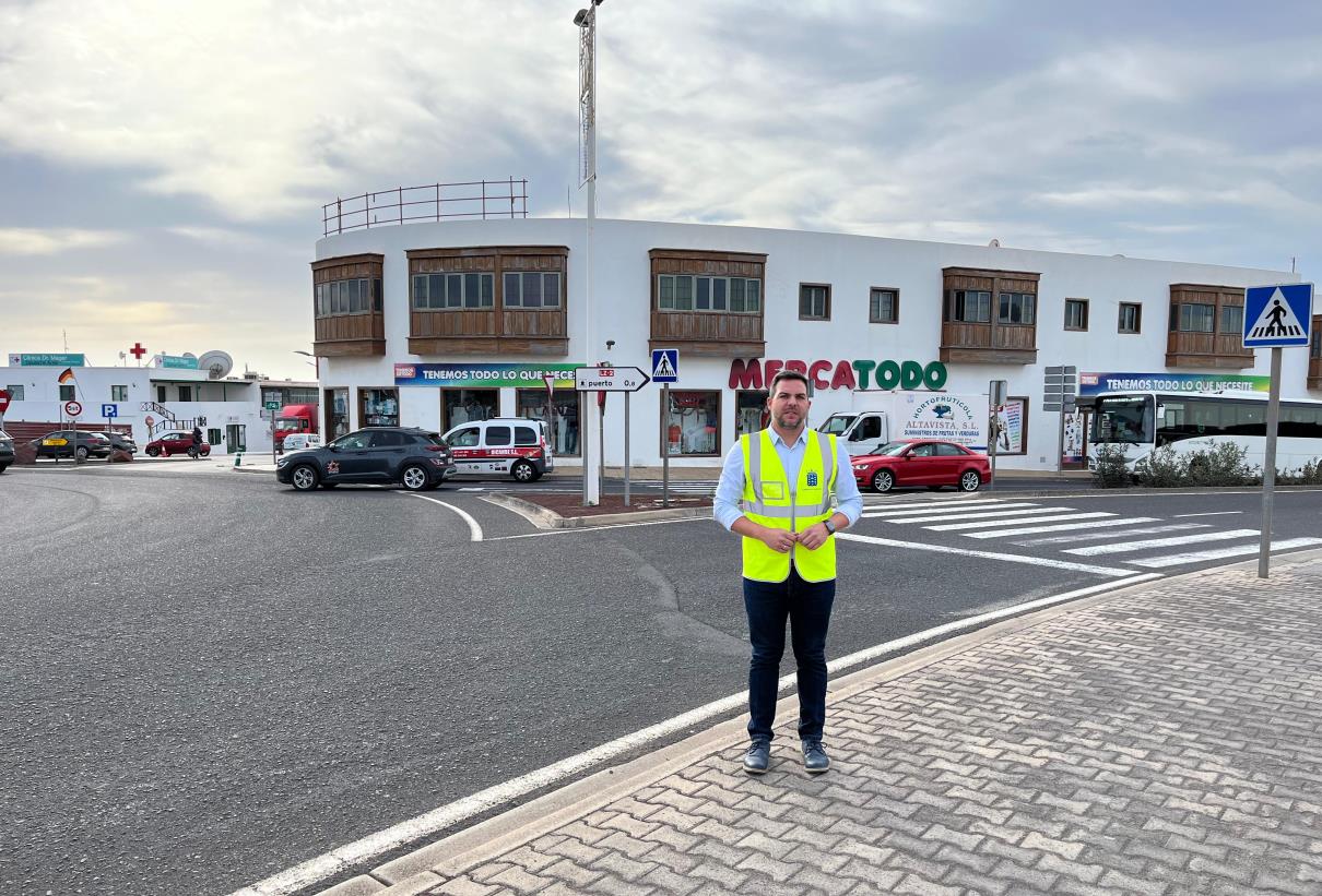 El vicepresidente en la rotonda de Playa Blanca