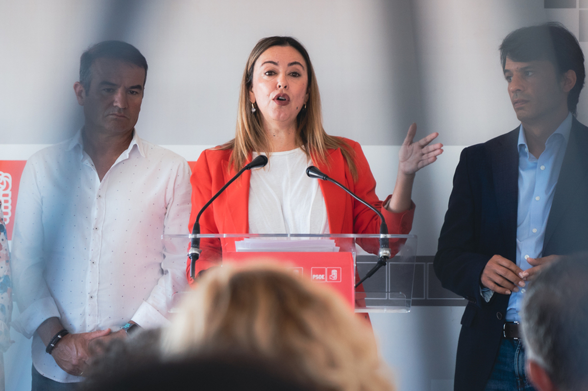 Loli Corujo en una rueda de prensa de los Presupuestos Canarias 2024