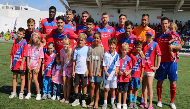 TERCERA. UD LANZAROTE SAN BARTOLOMÉ (1)