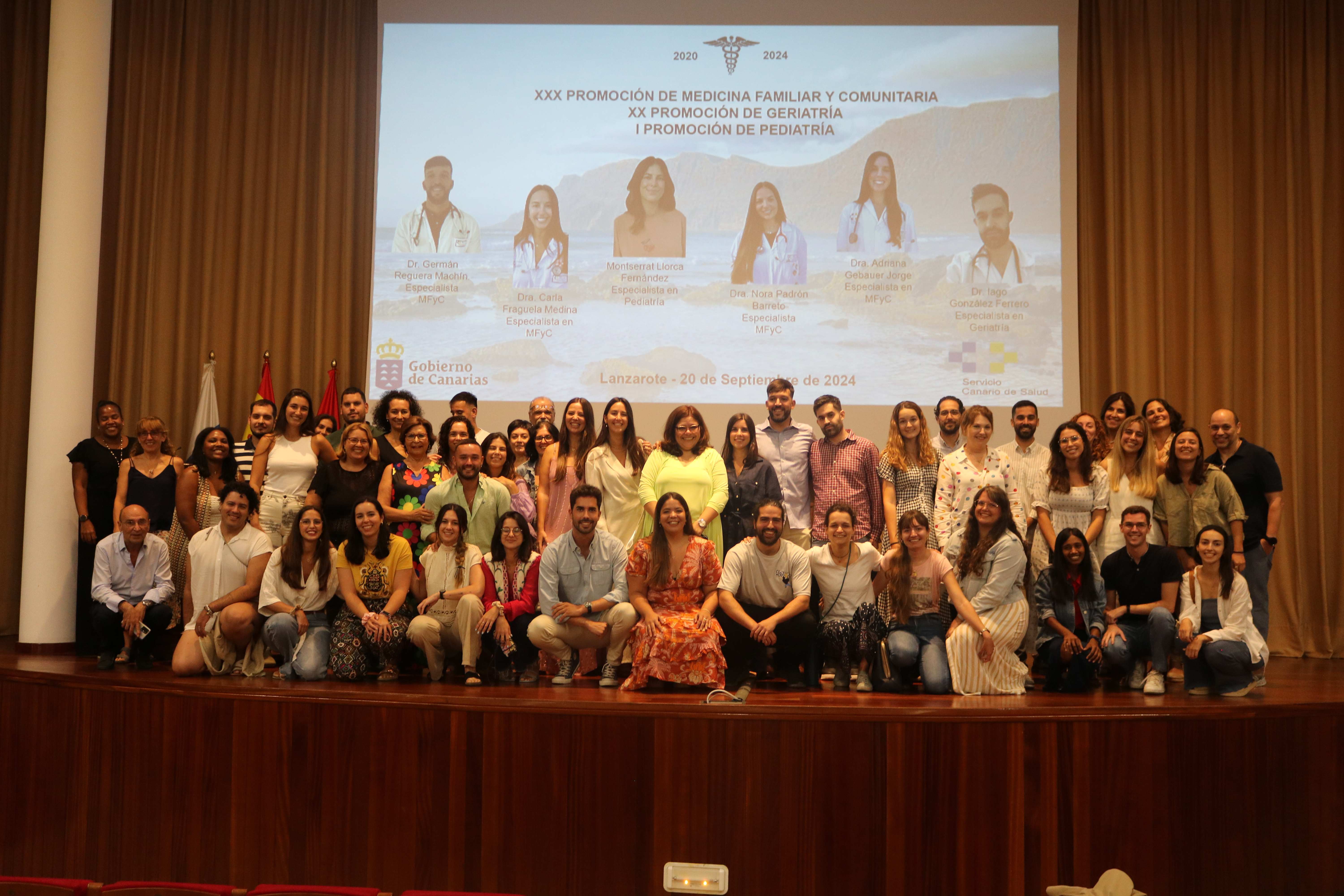 Homenaje a los seis residentes de Medicina en Lanzarote. 