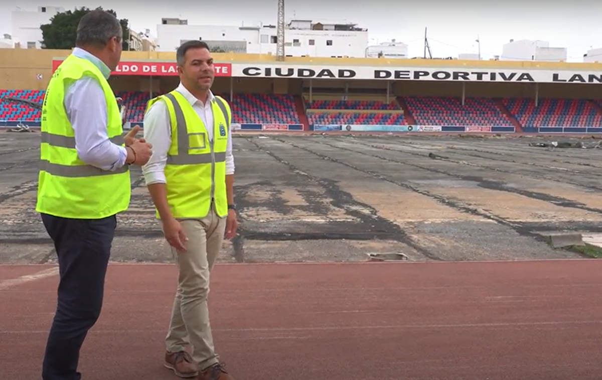 Visita de Jacobo Medina y Juan Monzón a las obras de la Ciudad Deportiva Lanzarote