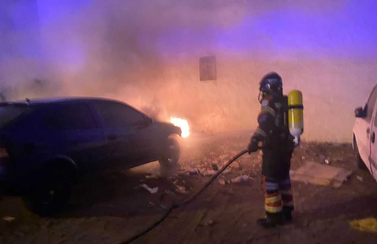 Incendio de un vehículo en Arrecife