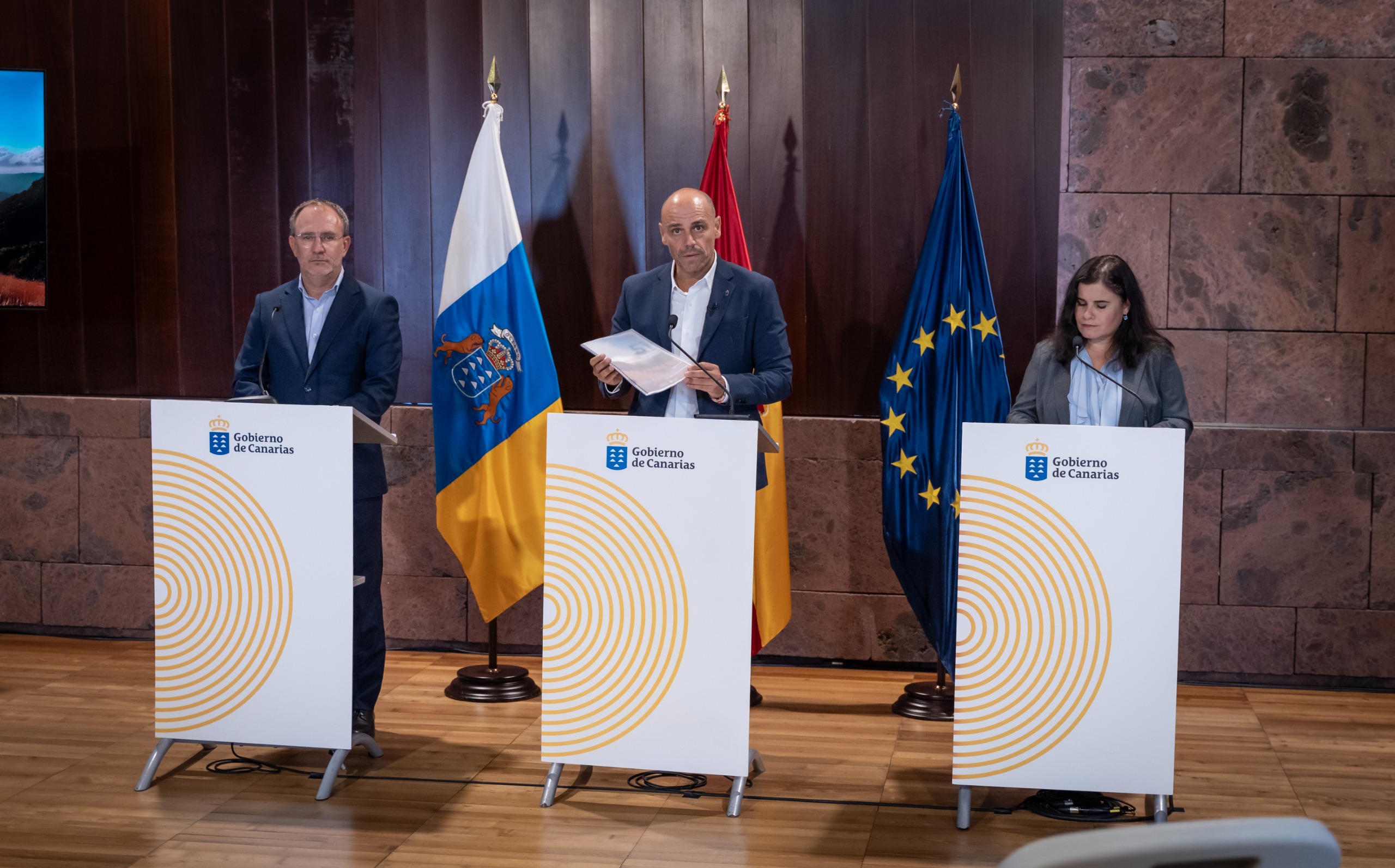 Rueda de prensa del portavoz del Gobierno de Canarias, Alfonso Cabello, para presentar las propuestas este viernes.