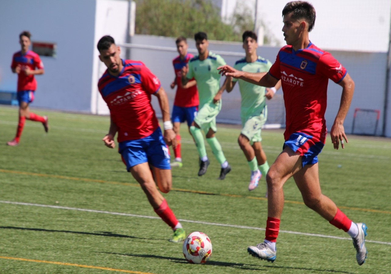 La UD Lanzarote se reencuentra con la victoria ante la UD Los Llanos 