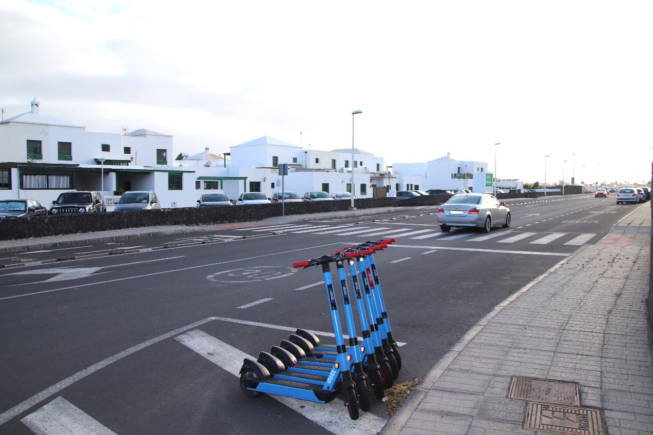 Imagen de patinetes en Yaiza