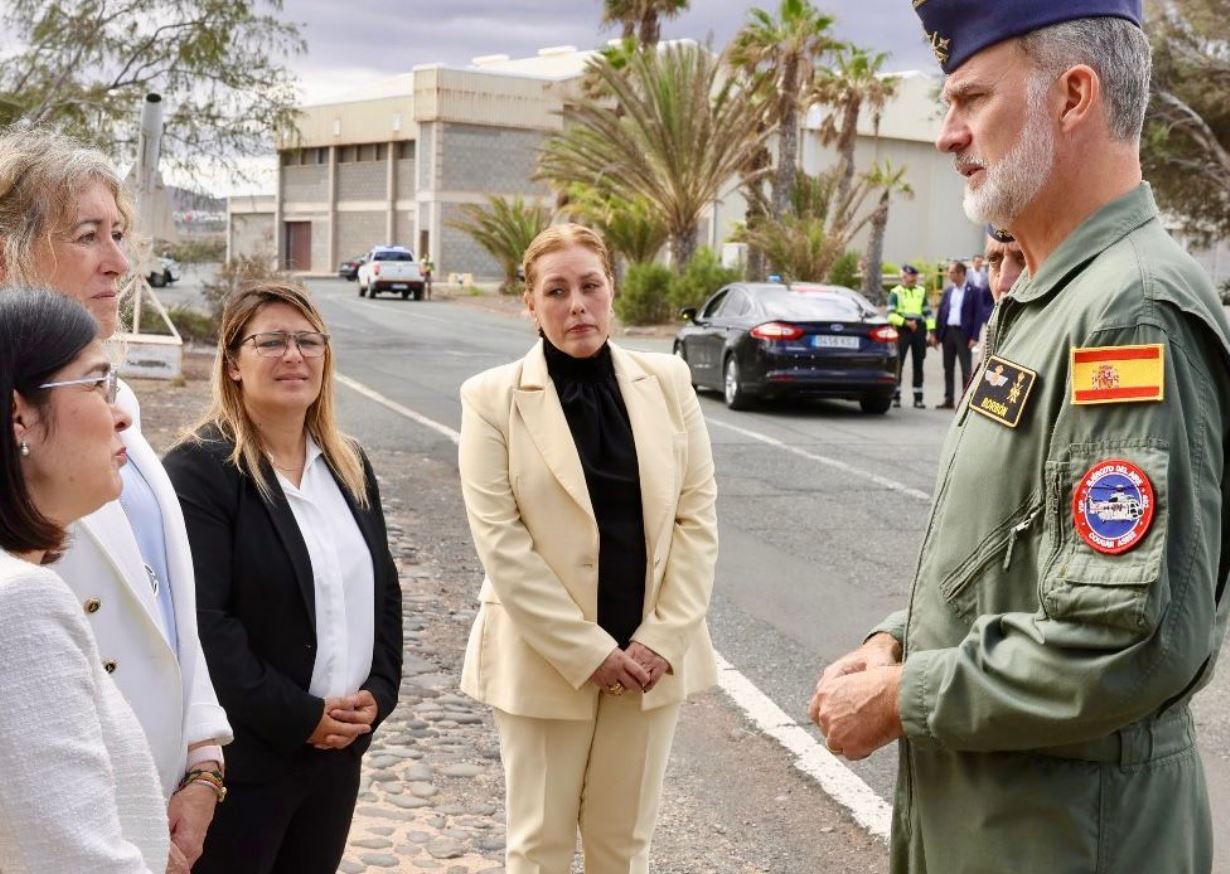 Pérez asiste al acto del ejercicio aéreo “Sirio 24” del Ejército del Aire con el Rey Felipe VI