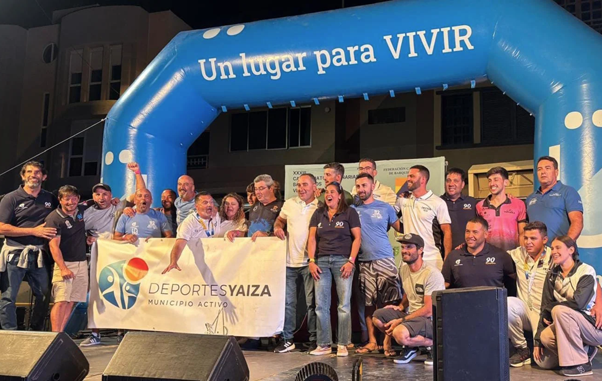 El Tritón festeja junto a la familia de la vela de Yaiza