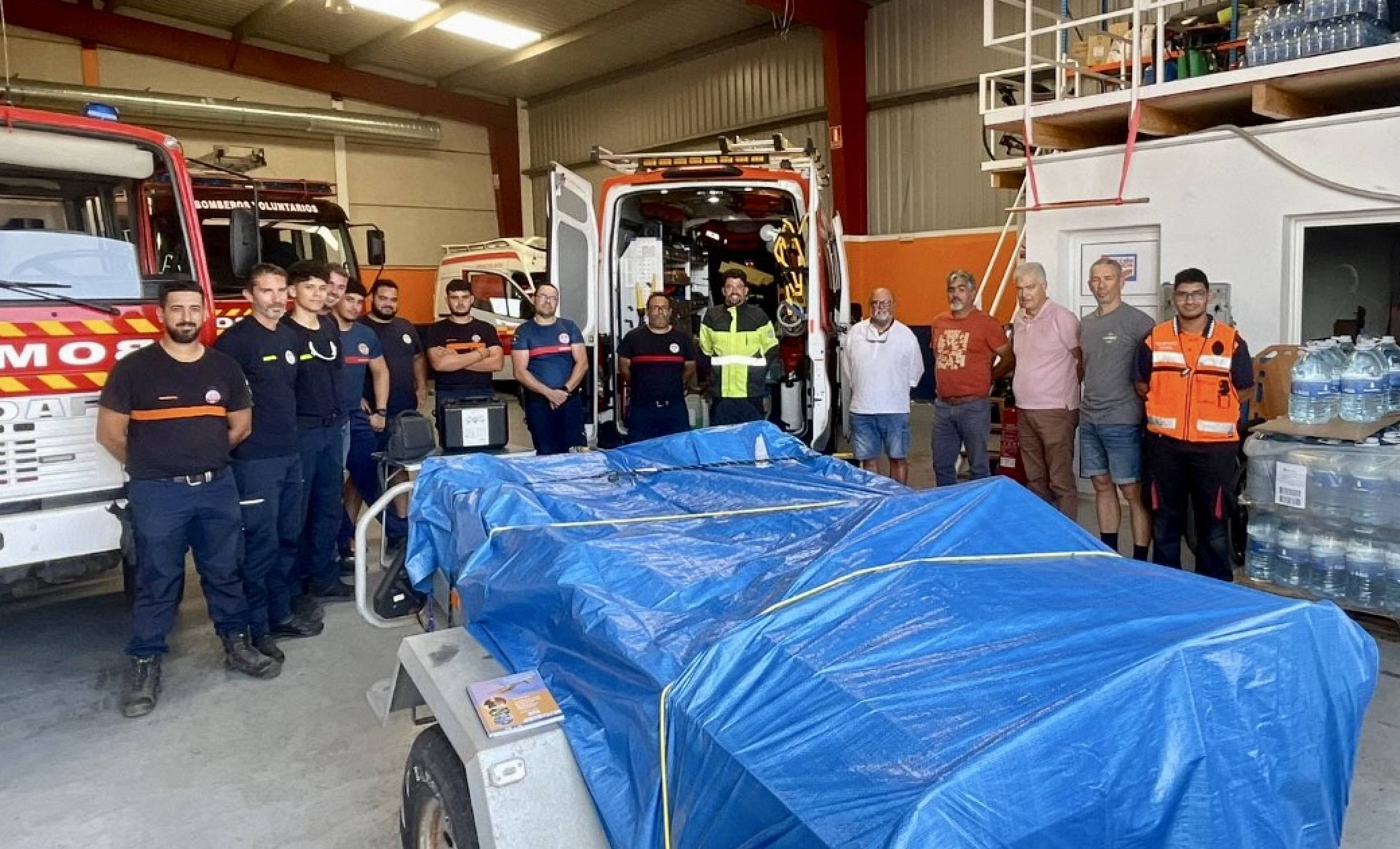 Bomberos Voluntarios y Protección Civil de Tías acuden a la 'zona cero'