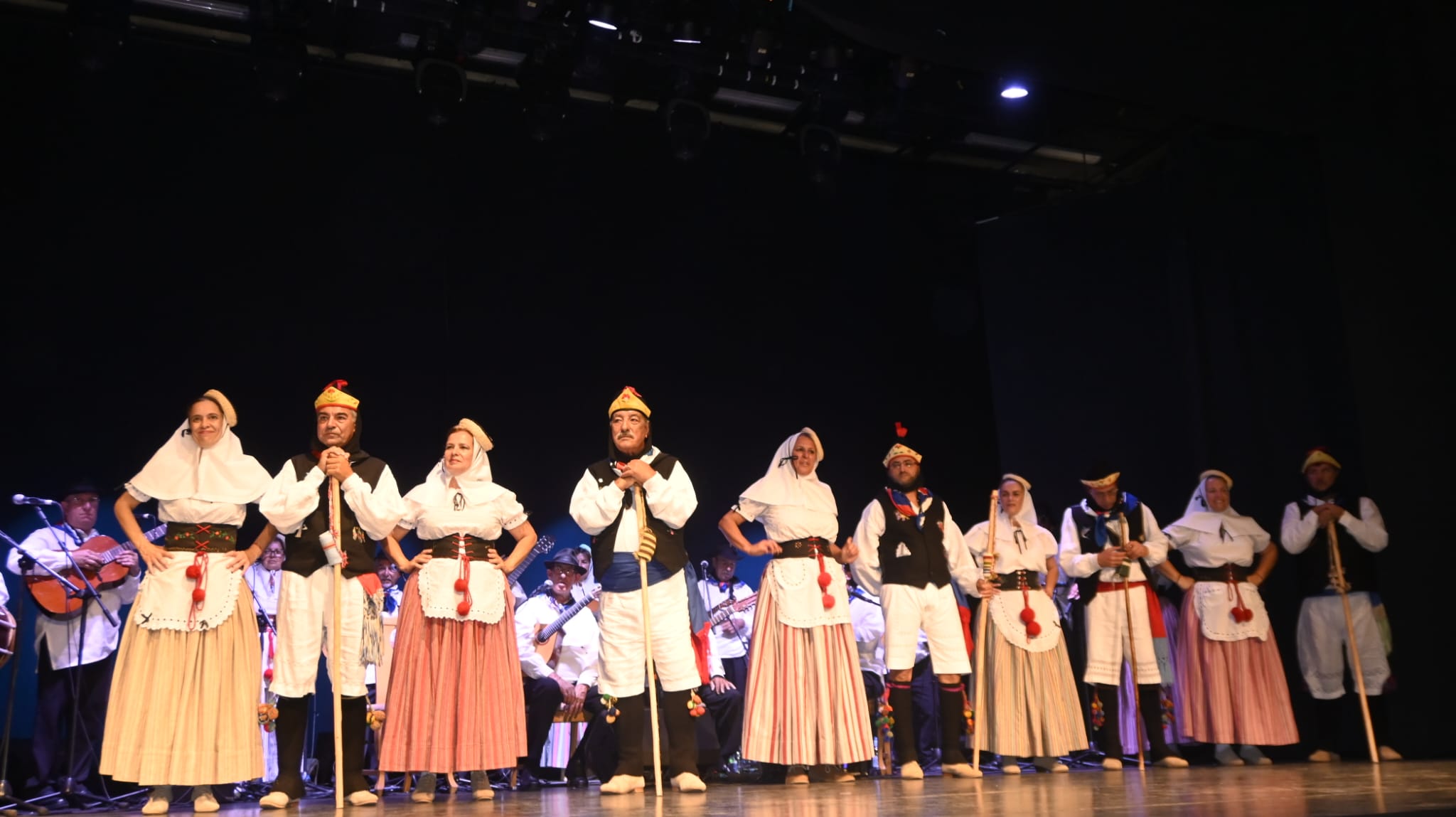 Celebración del XVI Festival Folclórico Montaña de Gaida. 