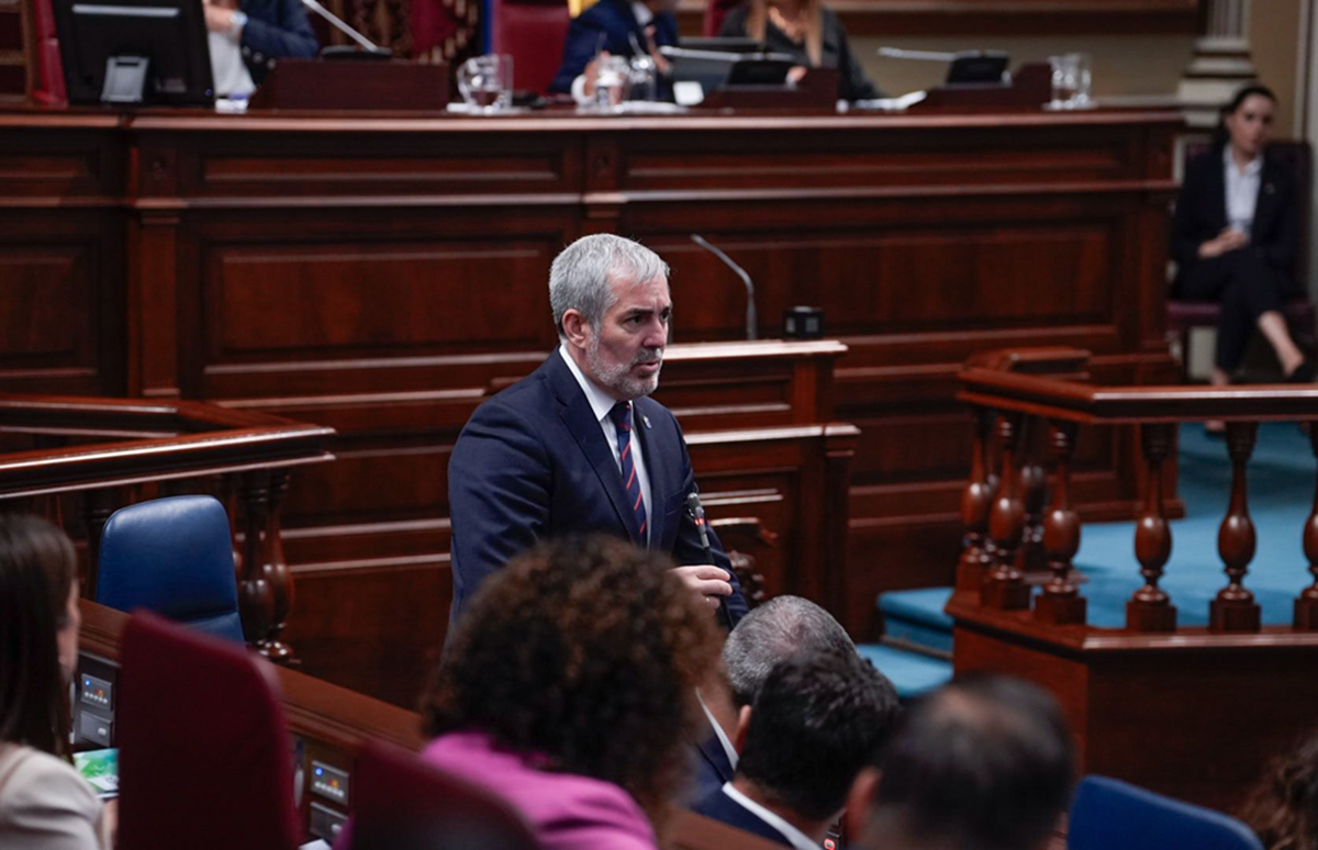 Fernando Clavijo ha hablado en el Parlamento sobre la descoordinación entre el Estado y las Comunidades 