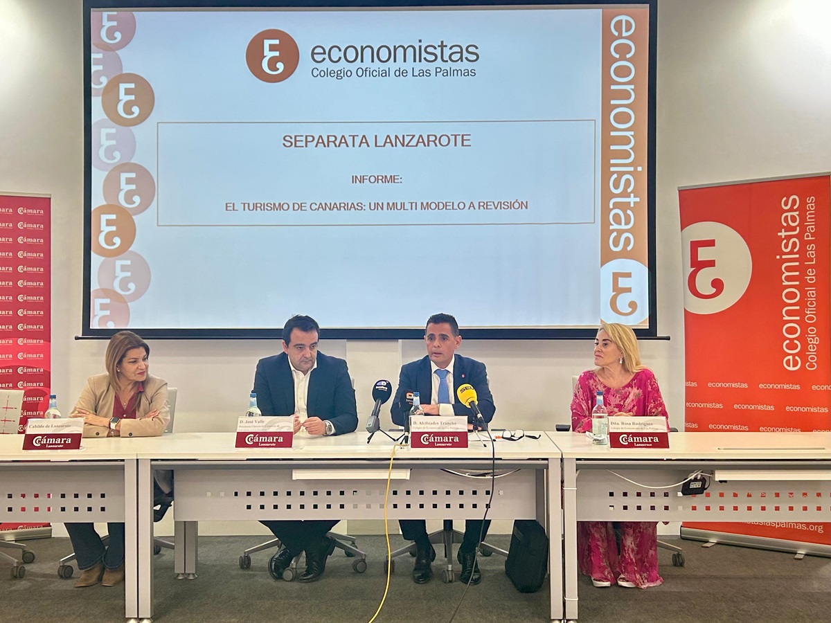 Presentación del informe en la Cámara de Comercio. Vivienda Vacacional.