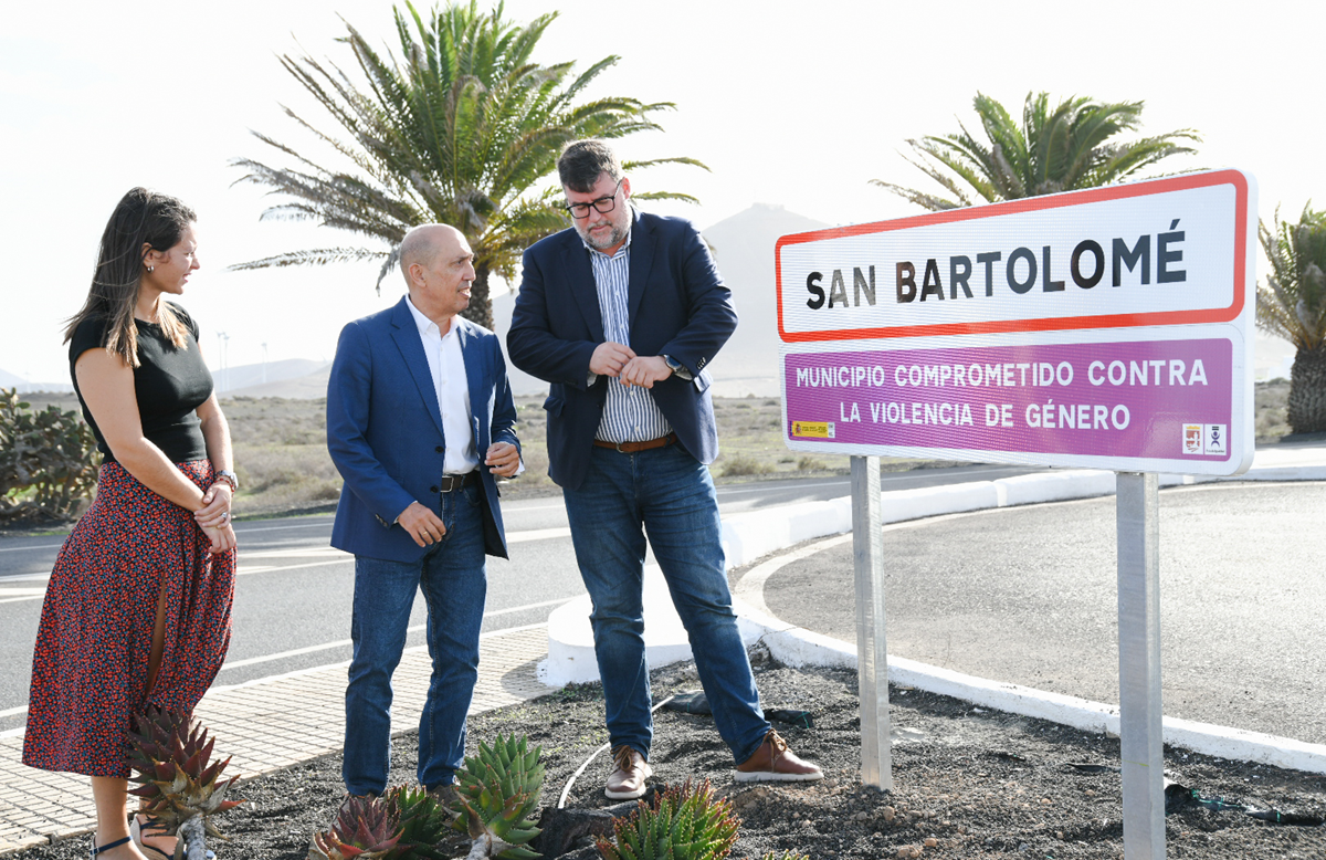 Señal en uno de los accesos a San Bartolomé