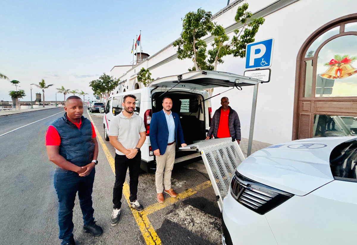 Presentación junto al Ayuntamiento de Arrecife