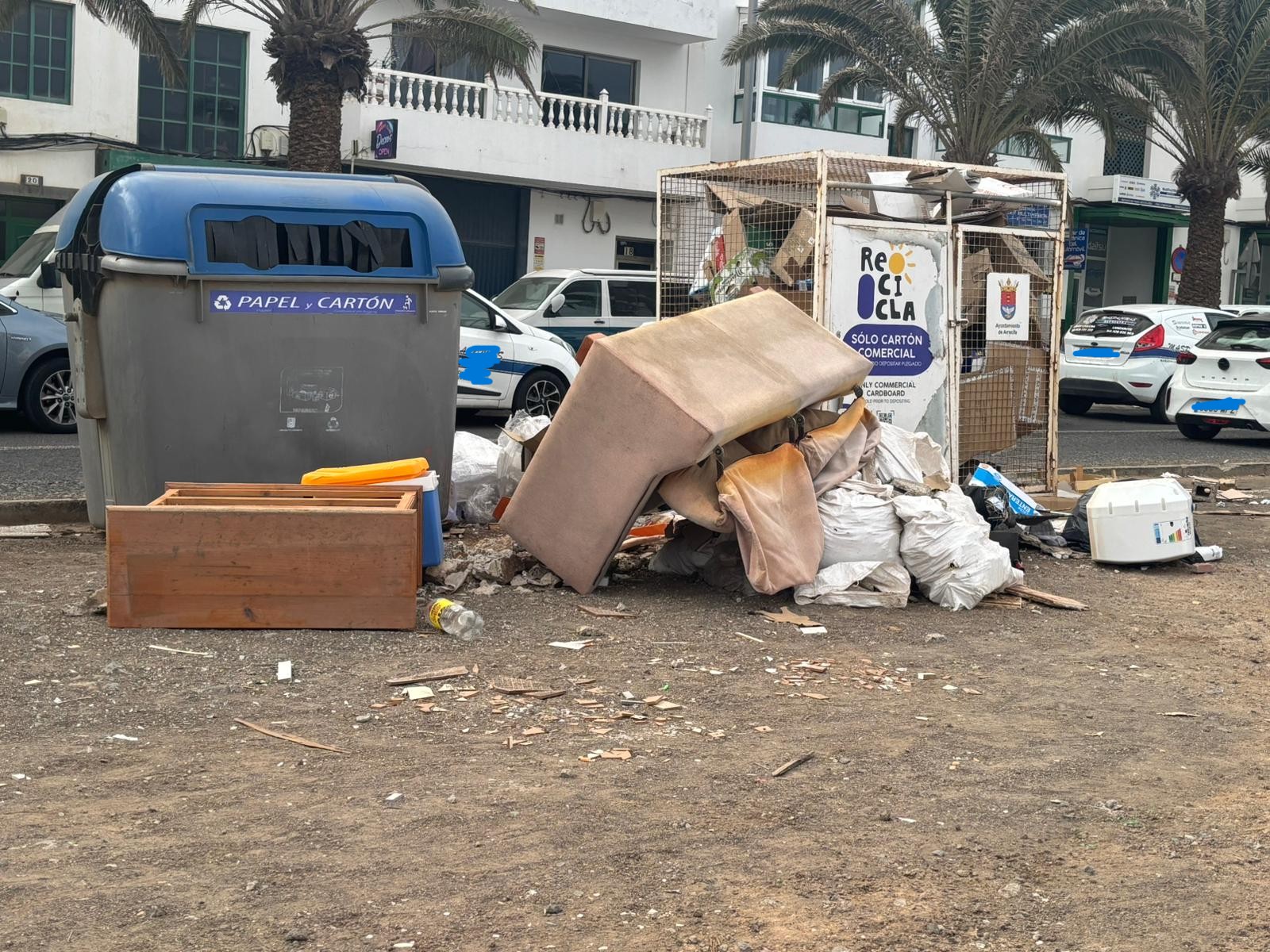 Vertidos de basura y escombros en Arrecife