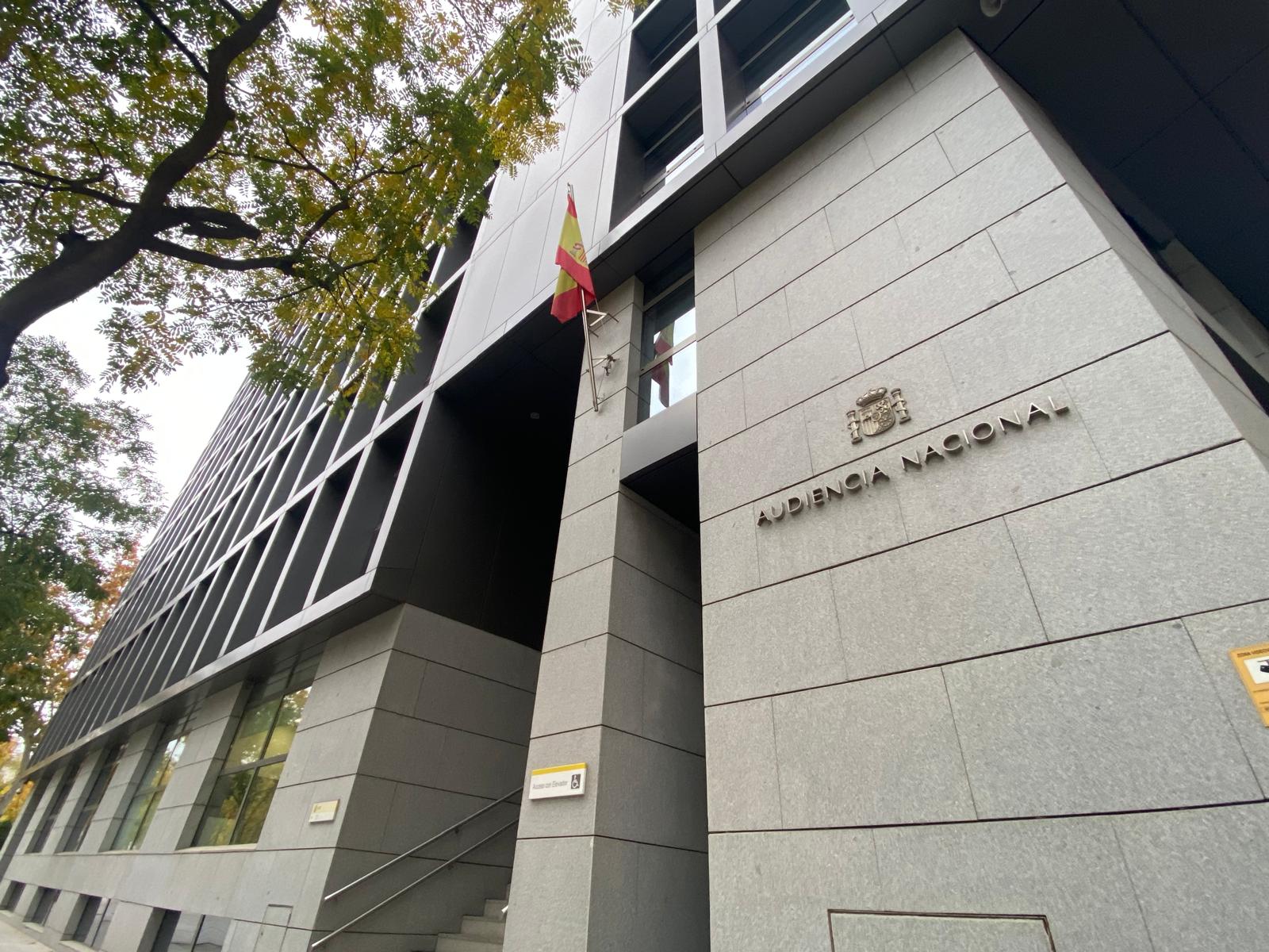 Fachada de la sede de la Audiencia Nacional en Madrid. Foto: Andrea Domínguez.