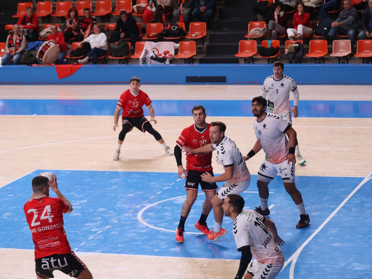 El San Pablo Burgos no da opciones al Balonmano Lanzarote Ciudad de Arrecife