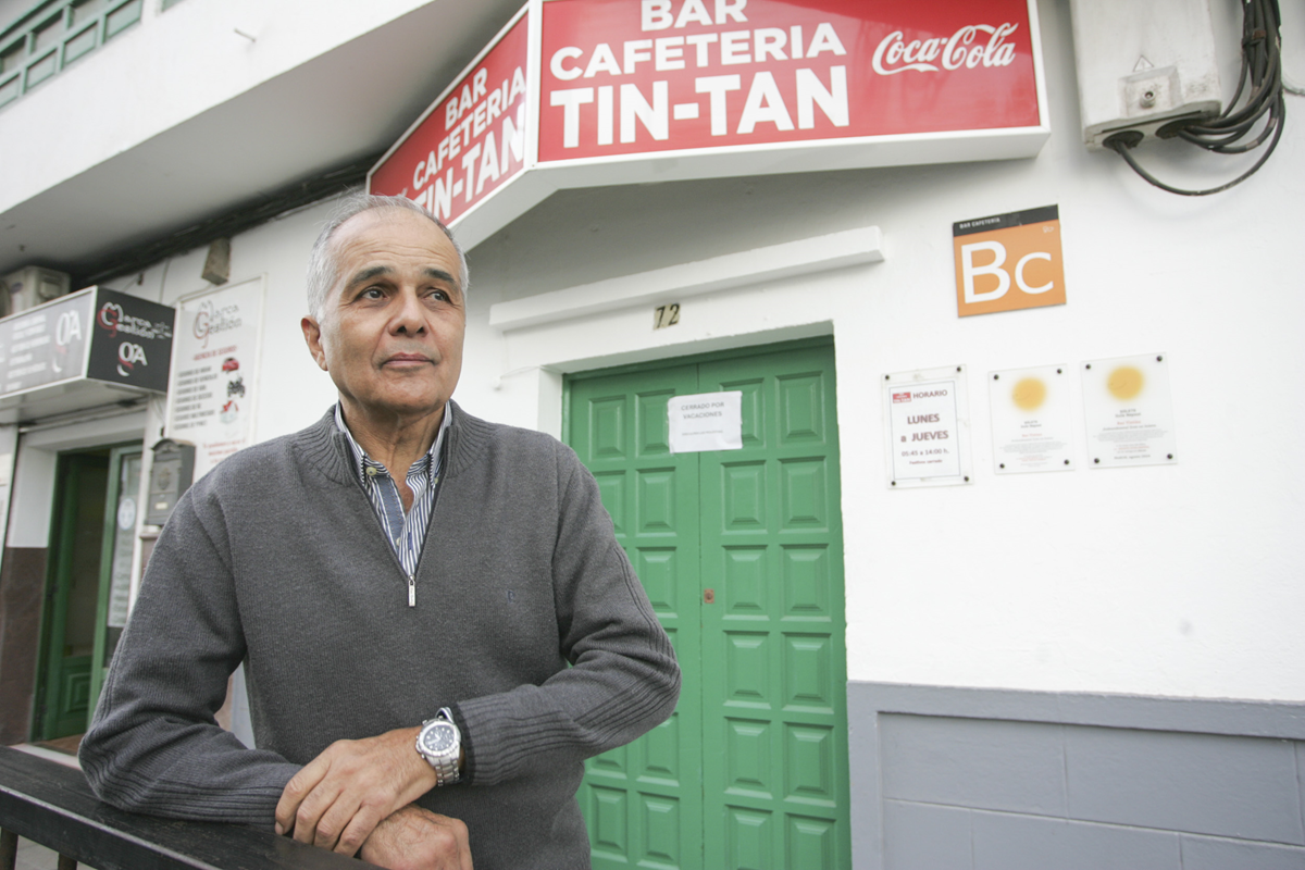 Juan José Gutiérrez, propietario del bar Tin-Tan. Foto: Juan Mateos