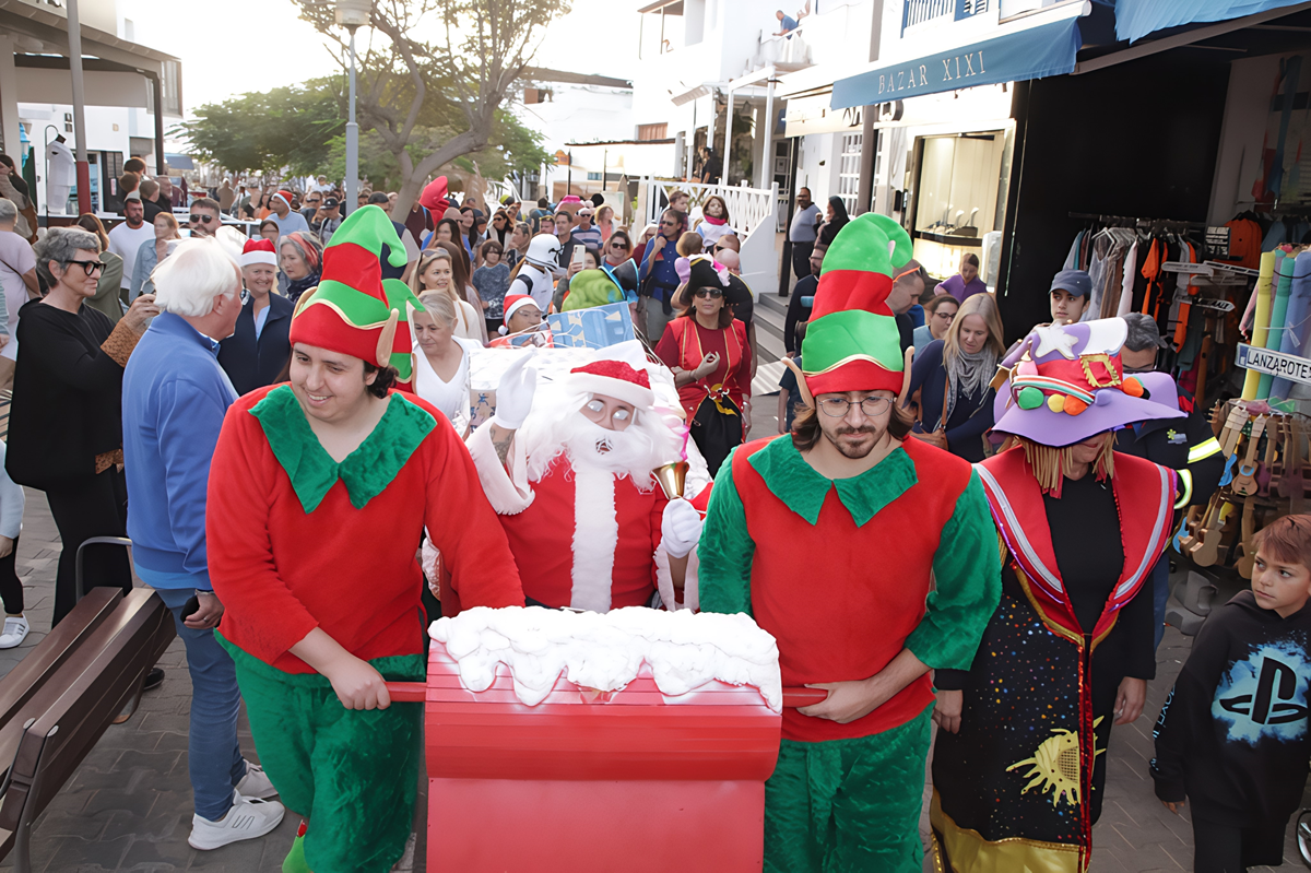 Visita de Papá Noel a Playa Blanca