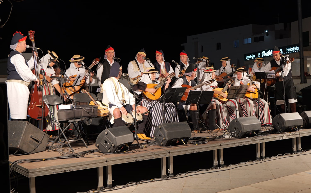 Una de las actuaciones de la 'Navidad Isleña'