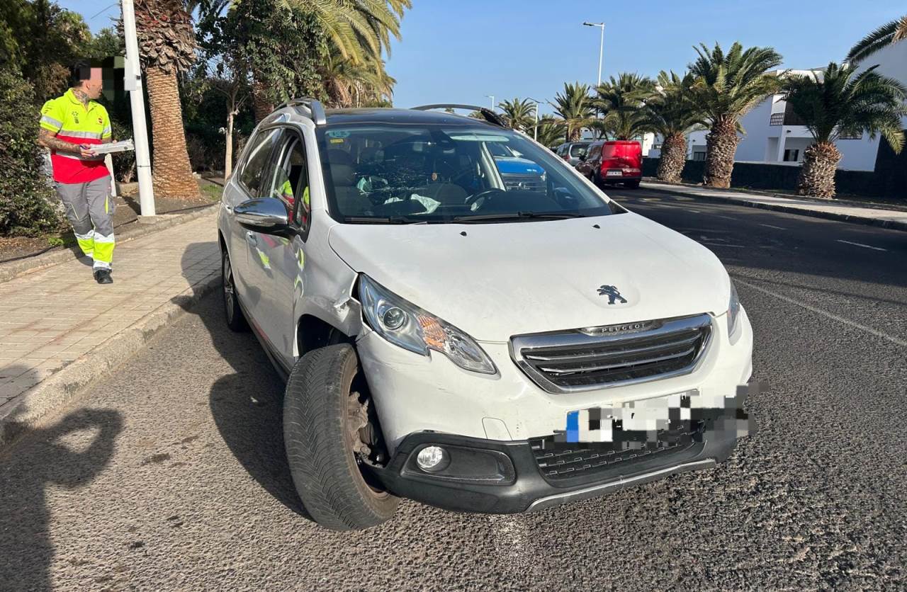 Un herido en un accidente de tráfico en Costa Teguise