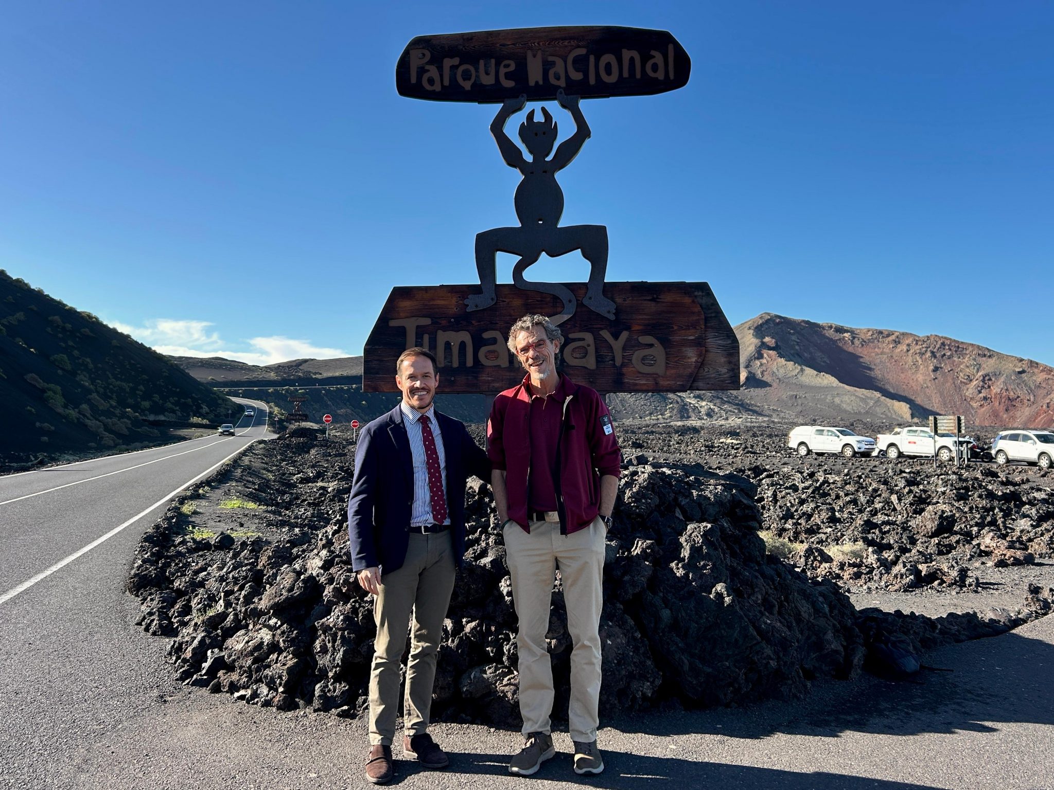 El consejero de Transición Ecológica Mariano H. Zapata visita Timanfaya