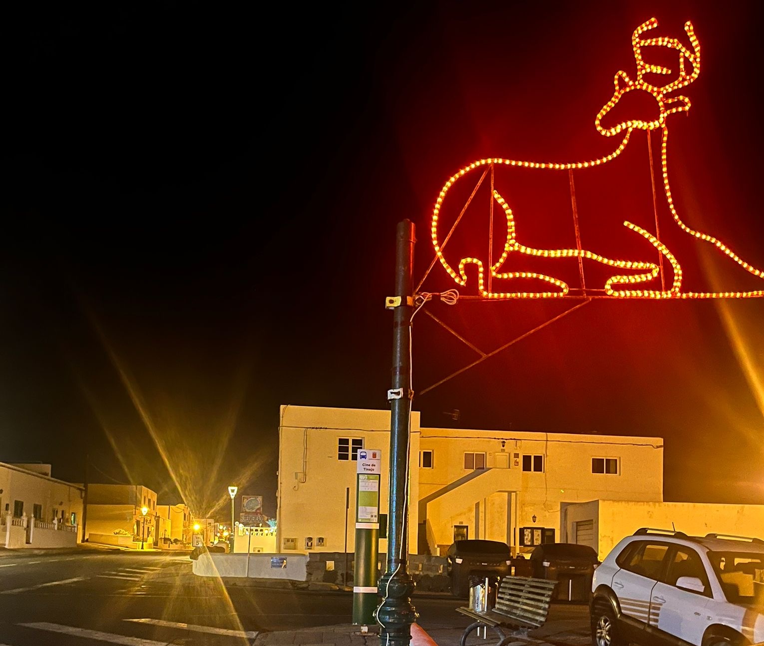 Alumbrado navideño en las calles de Tinajo.