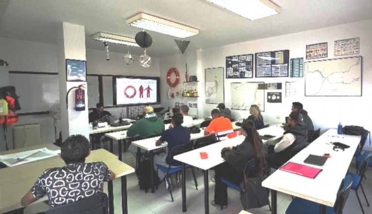 Formación en Academia Náutica Lanzarote Bitácora