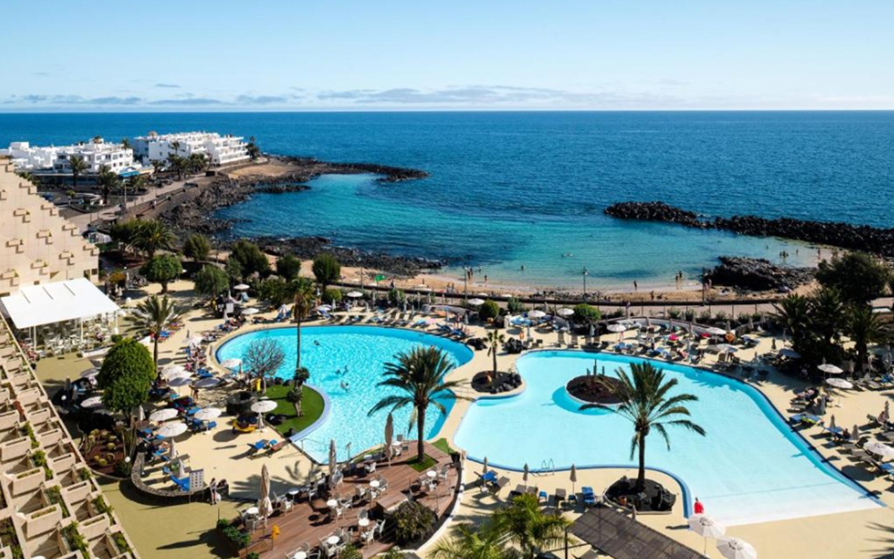 Vista aérea del hotel Grand Teguise Playa