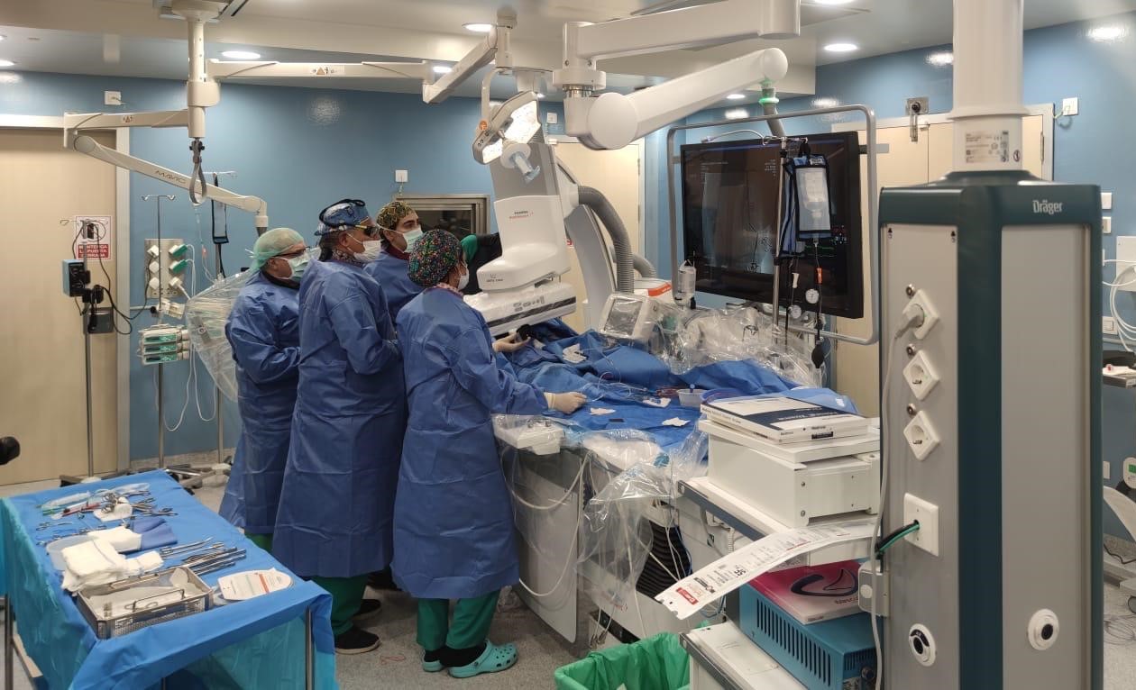 Intervención de cirugía endovascular en el Molina Orosa