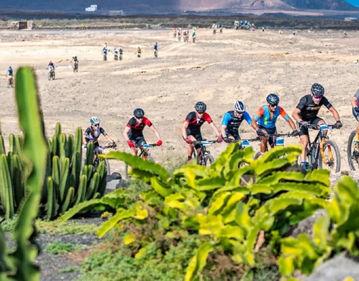 Prueba de ciclismo en Famara. Foto: Club La Santa.